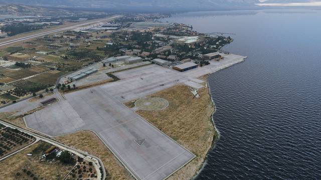 Airport Split XP