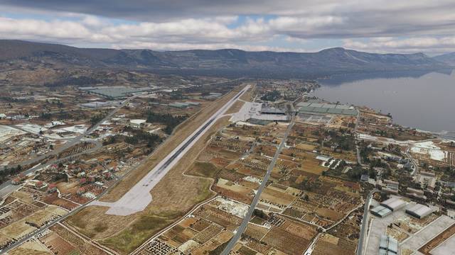 Airport Split XP