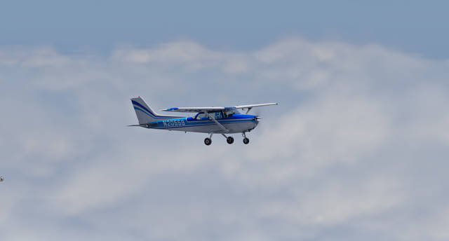 Thranda Design Cessna 172M DGS Series